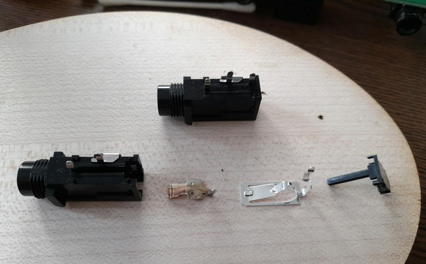 Transplanting Missing Pin in Replacement Audio Jack